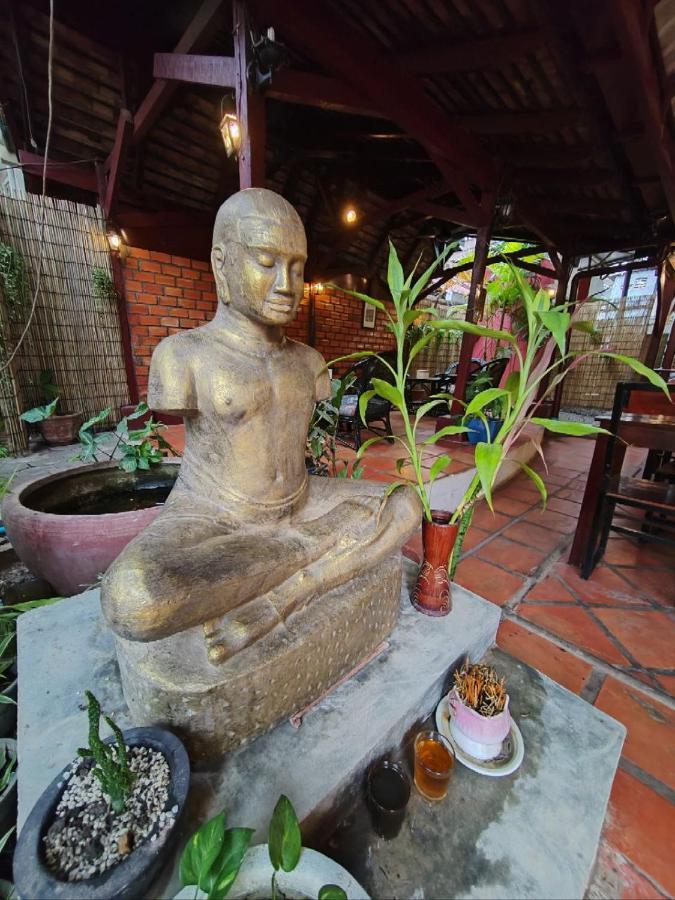 Soben Cafe Guesthouse & Restaurant シェムリアップ エクステリア 写真