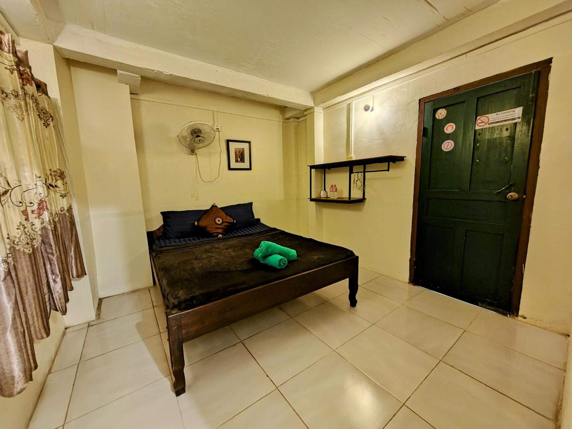 Soben Cafe Guesthouse & Restaurant シェムリアップ 部屋 写真
